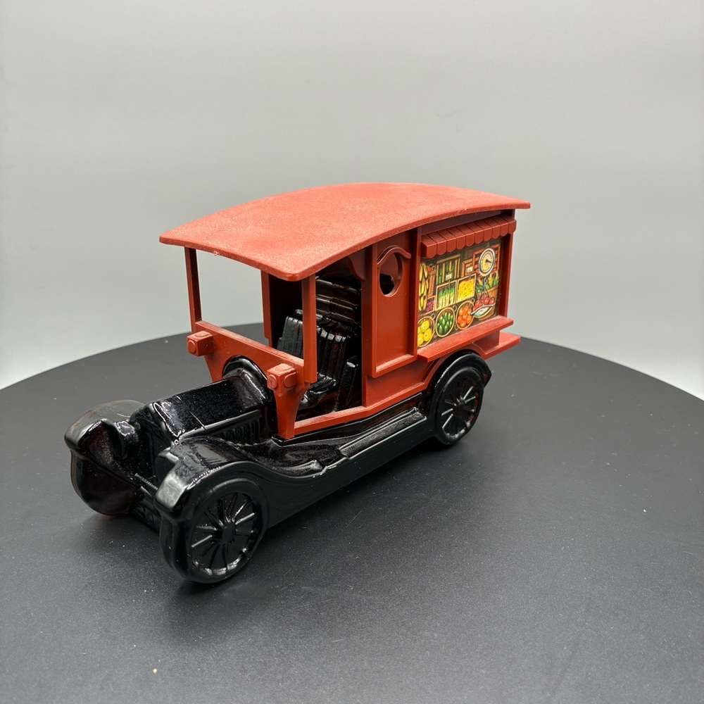 Vintage Avon Country Vendor After Shave Decanter Model T Wild Country 5fl oz
